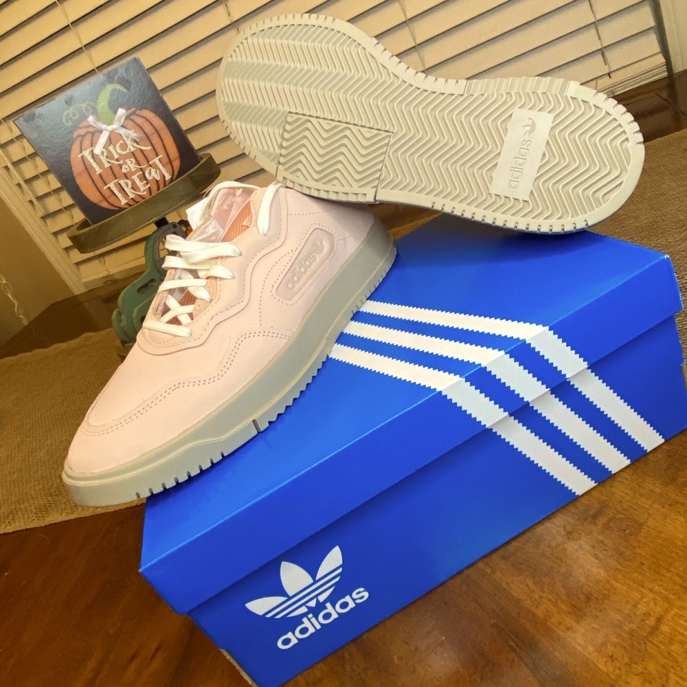 Nike original SC premieres